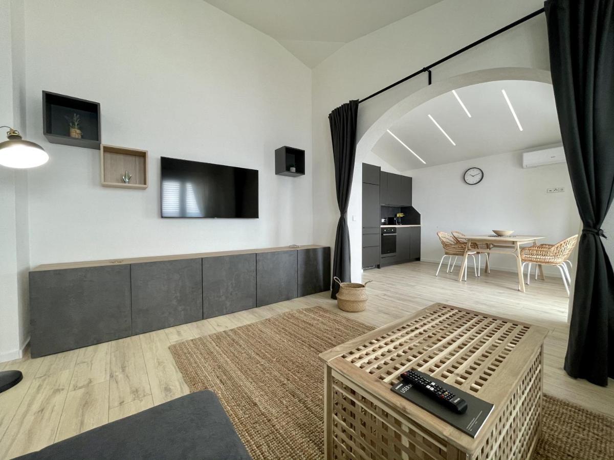 Lambda Holiday Apartments Jesenice  Luaran gambar