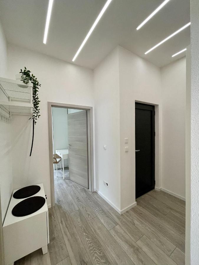 Lambda Holiday Apartments Jesenice  Luaran gambar