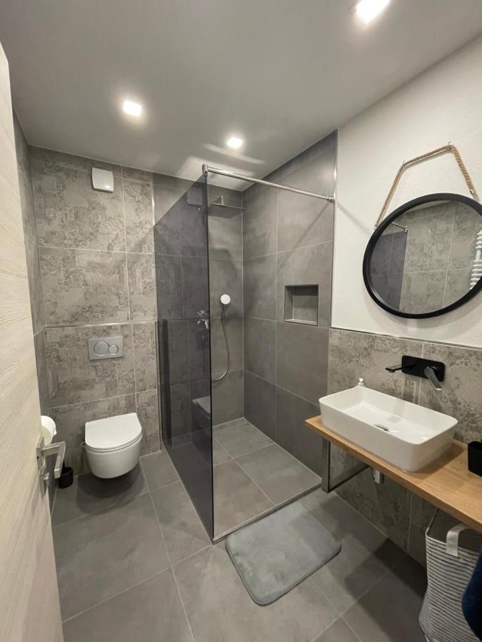 Lambda Holiday Apartments Jesenice  Luaran gambar